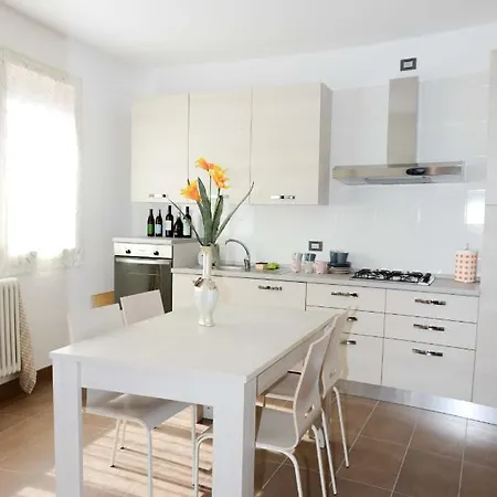 Rinaldi House 4*